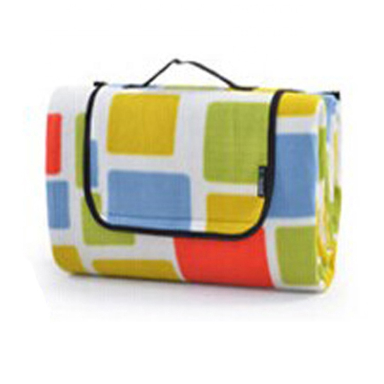 Stor campingmatta med vattentät rygg för picknickhandtag